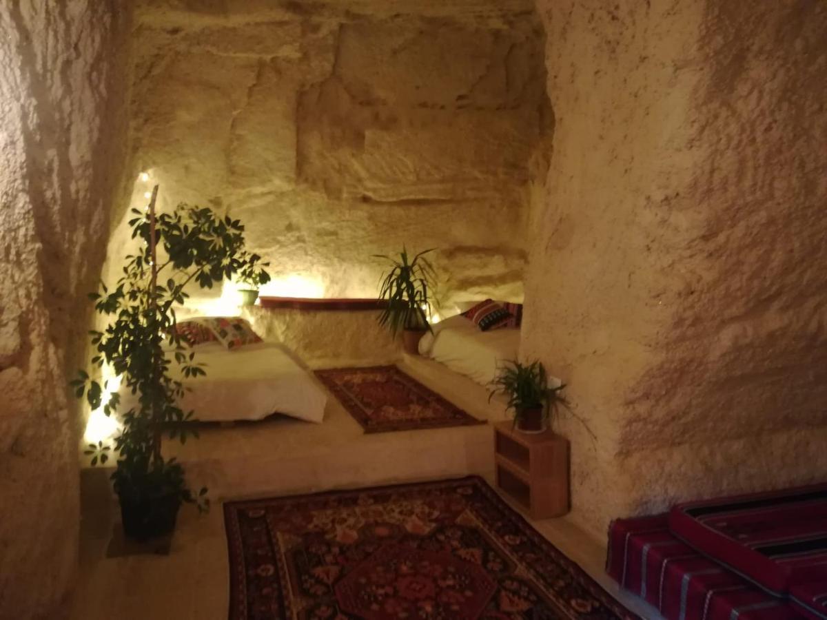 7 Caves Hotel Al Jāyah Zewnętrze zdjęcie