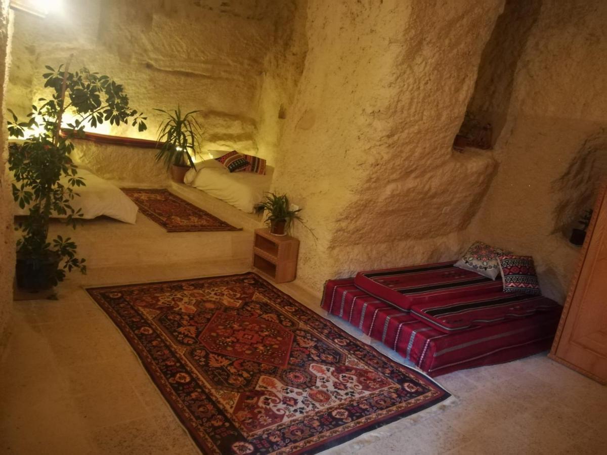 7 Caves Hotel Al Jāyah Zewnętrze zdjęcie