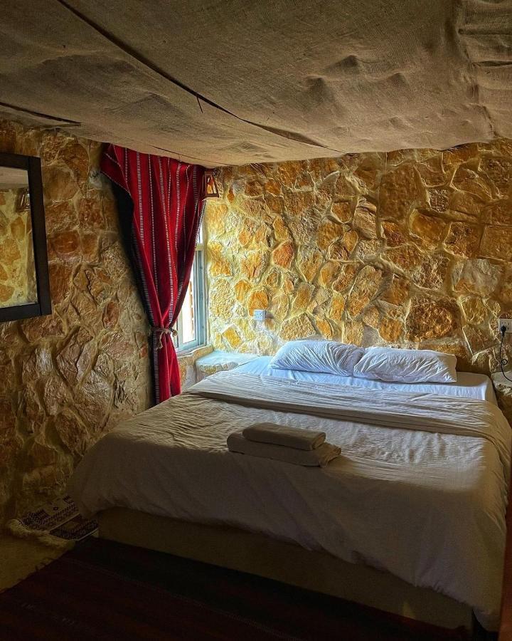 7 Caves Hotel Al Jāyah Zewnętrze zdjęcie